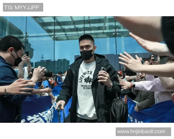 陈盈骏全场表现出色下半场独得10分助力球队逆转胜利 陈盈骏全场表现出色下半场独得10分助力球队逆转胜利